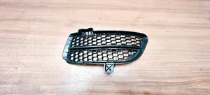 Volkswagen Touareg I Front bumper lower grill 7L6853665