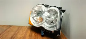 Jeep Grand Cherokee (WK) Lampa przednia 55157498AD