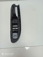 Volkswagen PASSAT B6 Front door interior handle 