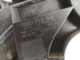 Audi Q3 8U Uchwyt / Mocowanie zderzaka tylnego 