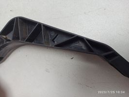 Audi Q3 8U Staffa del pannello di supporto del radiatore 