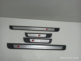 Audi A4 S4 B8 8K Set di rifiniture davanzale (interno) 