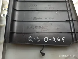 Audi Q3 8U B-pilarin verhoilu (yläosa) 