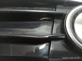 Audi A3 S3 8P Etupuskurin alempi jäähdytinsäleikkö 
