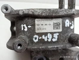 Audi A3 S3 8V Подушка двигателя 