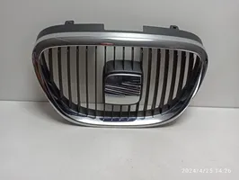 Seat Altea XL Grille calandre supérieure de pare-chocs avant 