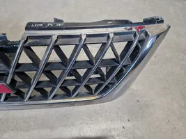 Mitsubishi L200 Grille calandre supérieure de pare-chocs avant 