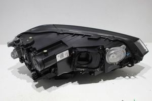 Volkswagen Golf Sportsvan Lampy przednie / Komplet 517941035