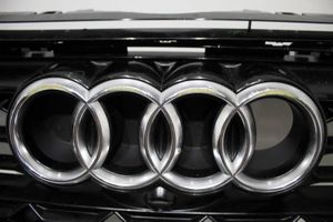 Audi A7 S7 4K8 Griglia superiore del radiatore paraurti anteriore 4K8807217