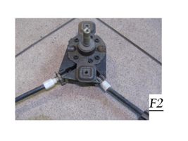 Volkswagen Jetta II Front door manual window regulator 