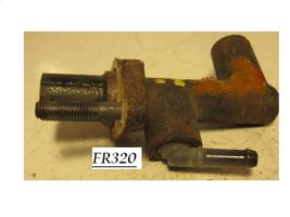 Mazda 323 Główny cylinder sprzęgła FR320