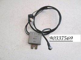 Opel Omega A Antenas pastiprinātājs 90337569