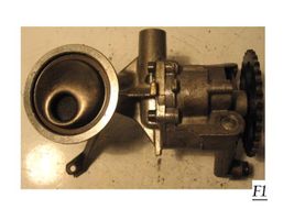 Volkswagen Golf I Oil pump 030115190