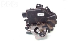 Audi A4 S4 B6 8E 8H Zamek drzwi tylnych 4B0839015G