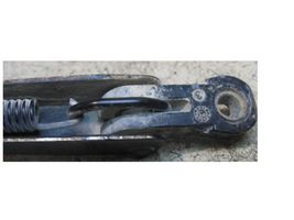 Opel Vectra B Ramię wycieraczki szyby tylnej 90504980