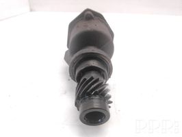 Volkswagen PASSAT B3 Alipainepumppu 068145707