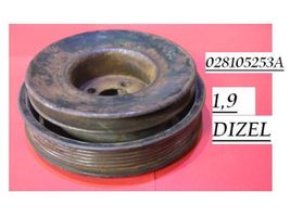 Volkswagen PASSAT B3 Crankshaft pulley 028105253A