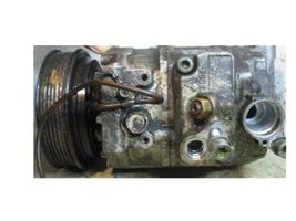 Audi A4 S4 B5 8D Ilmastointilaitteen kompressorin pumppu (A/C) 4B0260805B