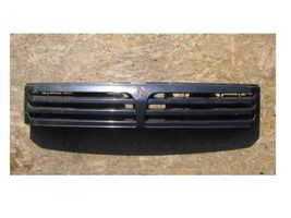 Mitsubishi Space Wagon Grille calandre supérieure de pare-chocs avant MR275627