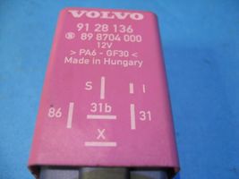 Volvo S70  V70  V70 XC Relais d'essuie-glace 9128136