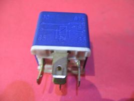 Volvo 960 Fuel pump relay 9130270