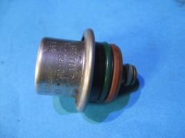 Audi A4 S4 B5 8D Fuel pressure regulator 0280160575