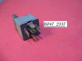 Fiat Punto (176) Fuel pump relay B047