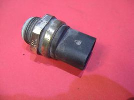 Opel Corsa B Sonde de température de liquide de refroidissement 90242277