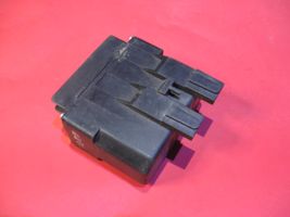 BMW 3 E30 Przekaźnik / Modul układu ogrzewania wstępnego 2241385