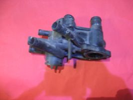 Volkswagen Bora Boîtier de thermostat / thermostat 032121111A