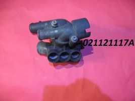 Volkswagen Golf III Termostato/alloggiamento del termostato 021121117A