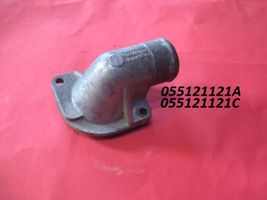 Audi 80 90 B2 Termostaatin kotelo 055121121A