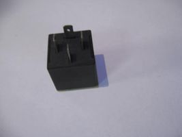 Audi A6 S6 C6 4F Window wiper relay 191955529