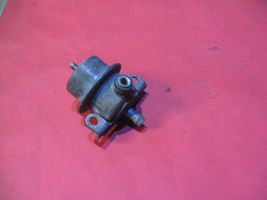 Volkswagen Jetta II Fuel pressure regulator 0280160225