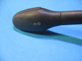 Volkswagen PASSAT B4 Indicator stalk SAEQ891