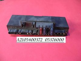 Mercedes-Benz E W210 Module de fusibles A2105400372