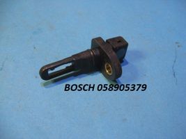 Volkswagen PASSAT B5.5 Sensore della temperatura dell’aria aspirata 058905379