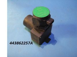 Volkswagen Jetta II Central locking vacuum pump 443862257A