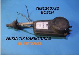 Audi 80 90 B2 Radion antenni 7691240732