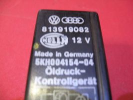 Audi 80 90 B2 Hätävilkun rele 813919082