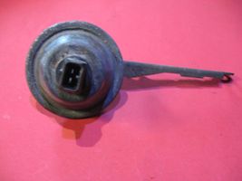 Volkswagen Jetta I Fuel pressure regulator 0280111006