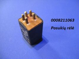 Mercedes-Benz W123 Light relay 0008211063