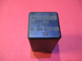 Mercedes-Benz 100 W631 Hazard warning light relay 0008210863