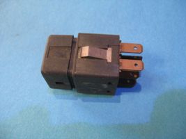 Opel Vectra B Fog light switch 90228200