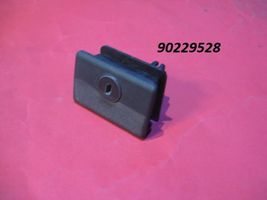 Opel Omega A Glove box lock 90229528