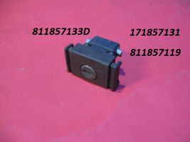 Audi 80 90 B2 Glove box lock 171857131