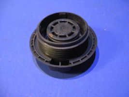 Volkswagen PASSAT B4 Vase d'expansion / bouchon de réservoir de liquide de refroidissement 357121321C