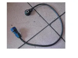 Audi 80 90 S2 B4 Detonation knock sensor 1054905377