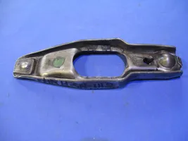 Volkswagen Golf III Forcella del braccio di rilascio della frizione 703B