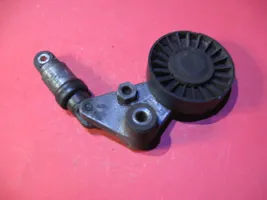 Opel Vectra B Napinacz paska wielorowkowego / Alternatora 8245R